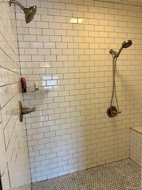 962 Hidden Valley Drive, Lake Orion, MI 48362 — Photo 17
