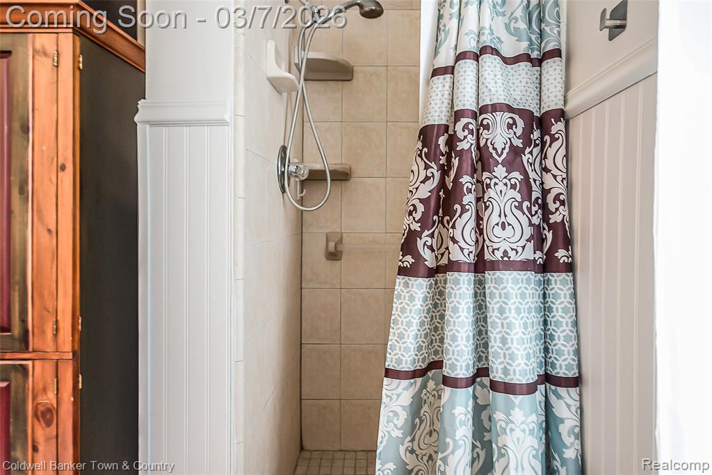 1890 Hidden Valley Road, Howell, MI 48843 — Photo 21