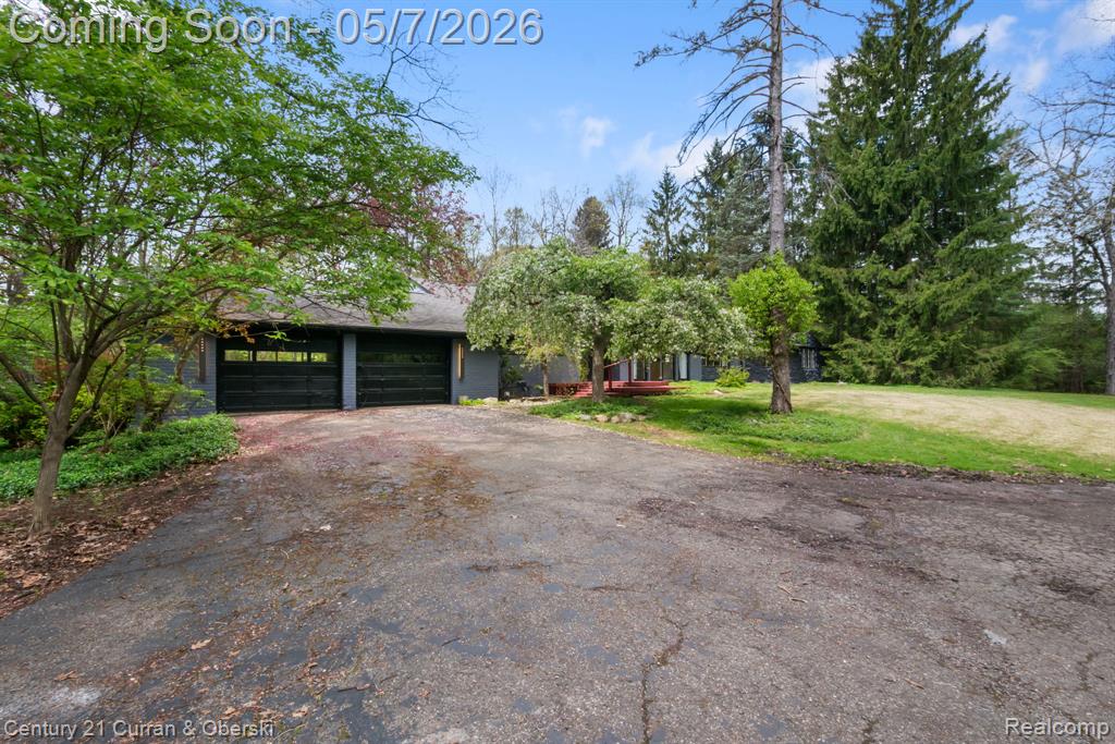 27869 Old Colony Street, Farmington, MI 48334 — Photo 48