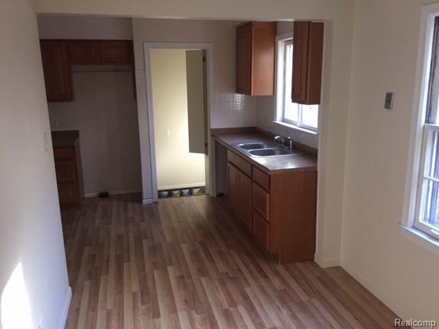 9554 HAZELTON, Redford, MI 48239 — Photo 3