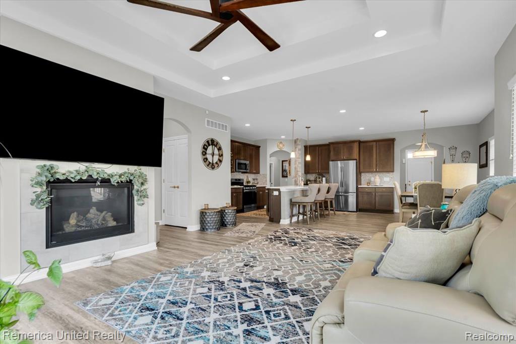 8057 Timber Trail, White Lake, MI — Photo 13