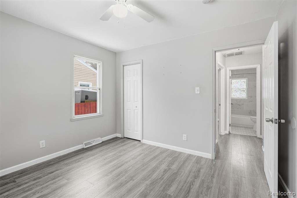 4654 Gloria Street, Wayne, MI 48184 — Photo 11