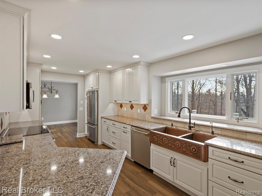 680 CRESCENT Court, Ortonville, MI 48462 — Photo 5