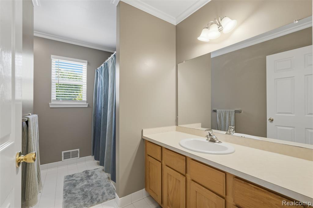 6263 Shadetree Court, Howell, MI 48843 — Photo 23