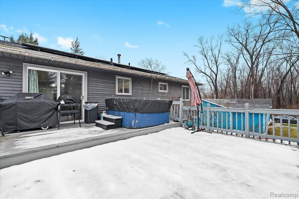 6330 Riverdale Road, Whitmore Lake, MI 48189 — Photo 29