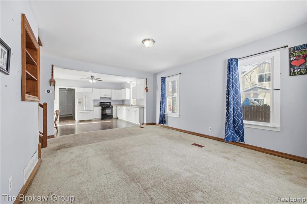 274 S Lake Pleasant Road, Attica, MI 48412 — Photo 11