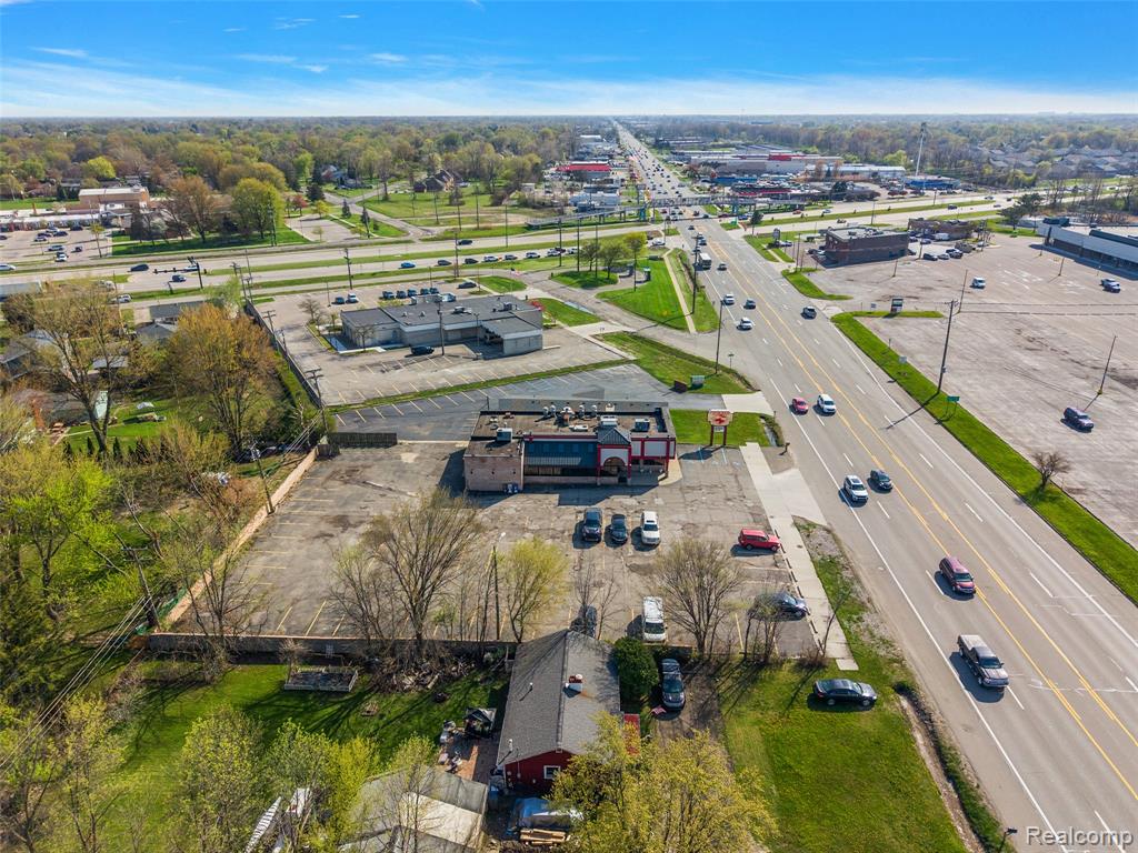 37116 S Groesbeck Highway, Clinton Twp, MI 48036 — Photo 11