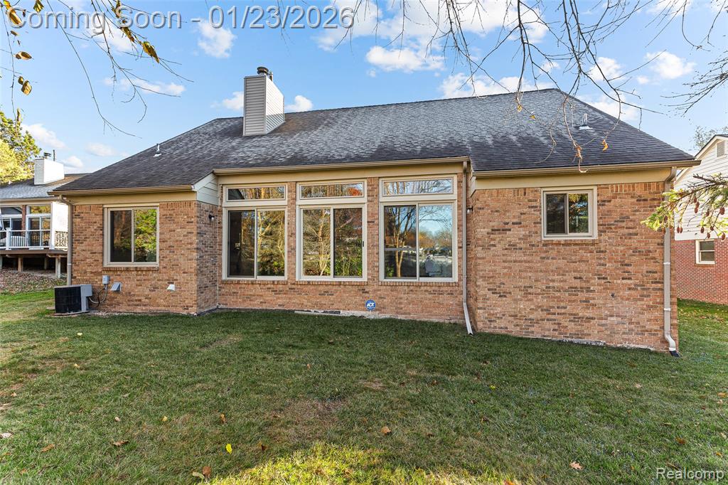 6425 Southpointe Drive, Troy, MI 48085 — Photo 39