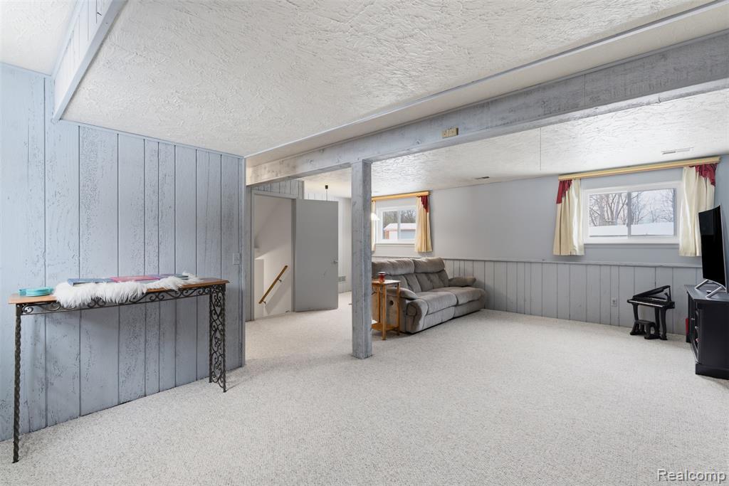 724 W Oxhill Drive, White Lake, MI — Photo 25