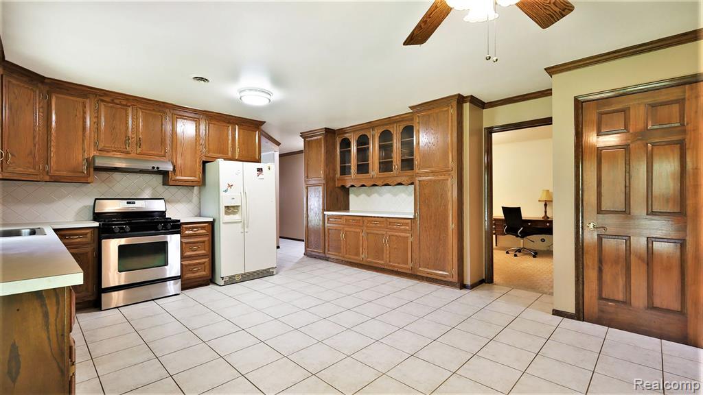 50600 ROMEO PLANK Road, Macomb, MI 48044 — Photo 6