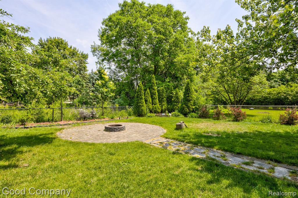 6672 Devonshire Drive, Canton, MI 48187 — Photo 43
