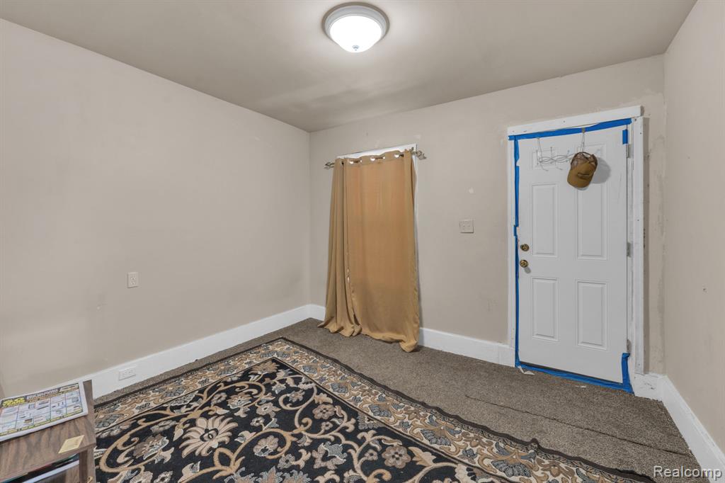 2124 Halleck Street, Hamtramck, MI 48212 — Photo 9