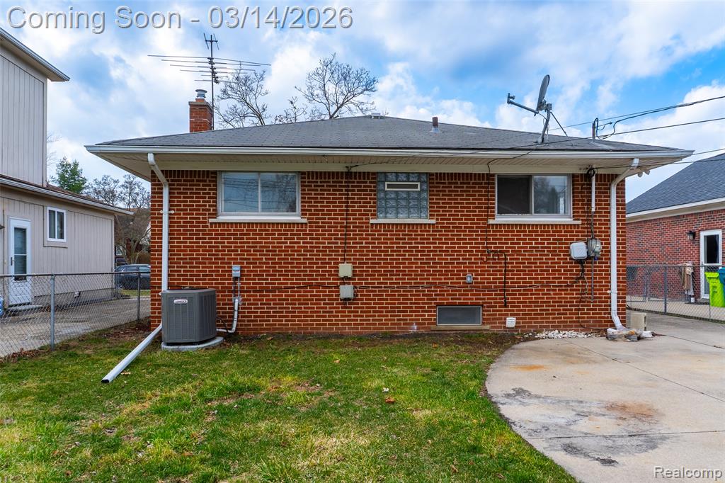 22824 Donald Avenue, Eastpointe, MI 48021 — Photo 5