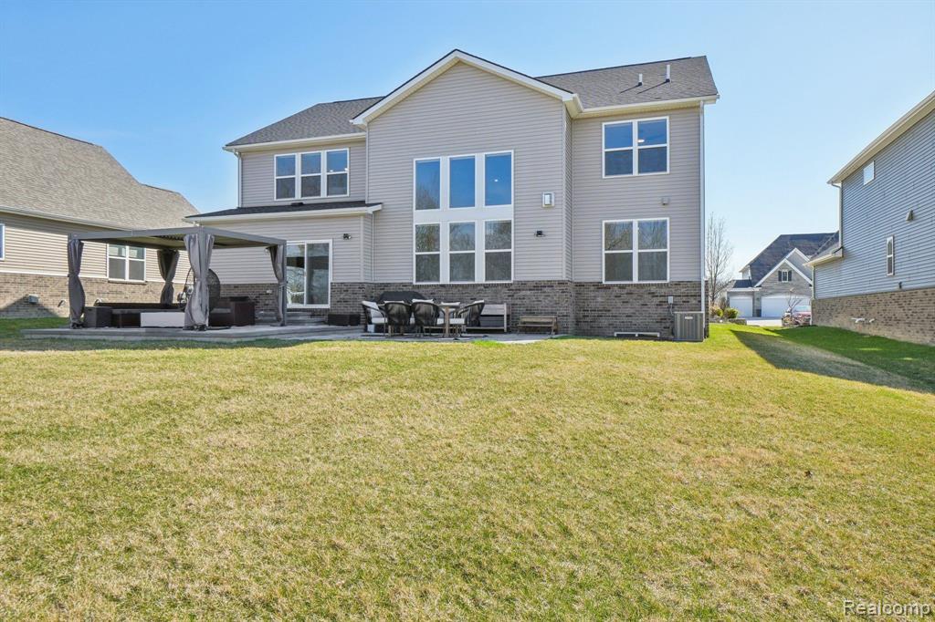 2466 MEADOW HILLS Drive, Ann Arbor, MI 48108 — Photo 51