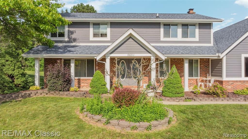 5651 Warrenshire Drive, West Bloomfield, MI — Photo 9