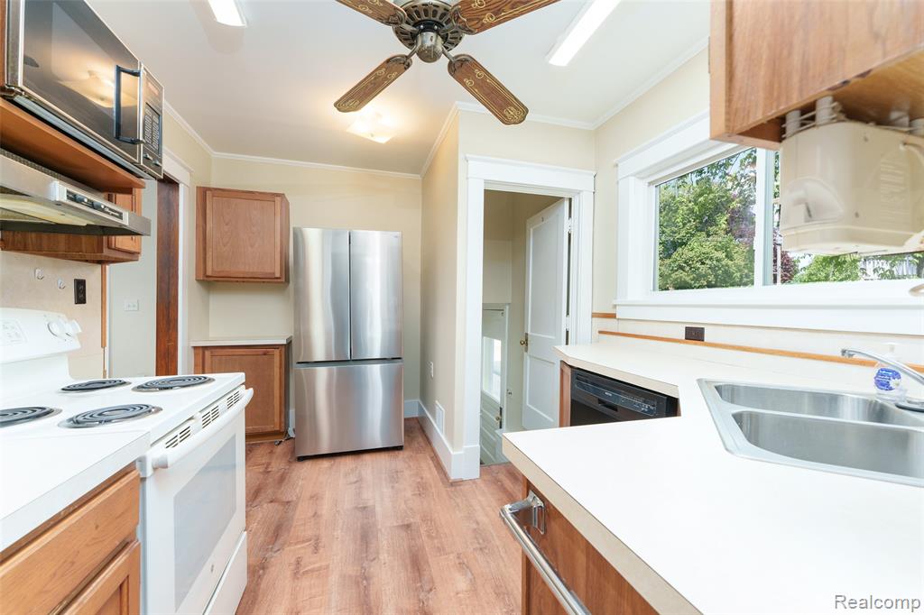 712 E Grand River Avenue, Fowlerville, MI 48836 — Photo 10