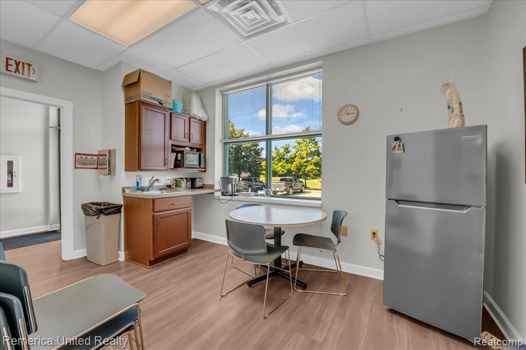 1050 Corporate Office Drive, Milford, MI 48381 — Photo 23