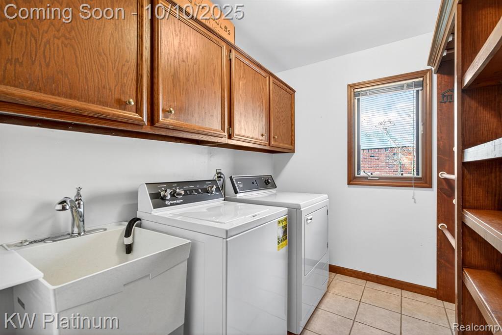 842 Timberline Drive, Rochester Hills, MI 48309 — Photo 31