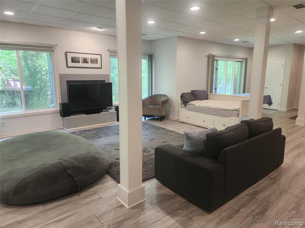 6858 Brockhurst Boulevard, West Bloomfield, MI — Photo 8