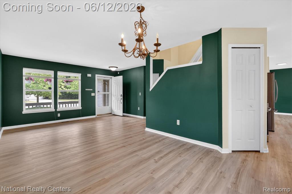 8525 BERKSHIRE Drive, Ypsilanti, MI 48198 — Photo 7