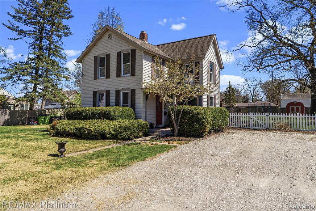 315 S West Street, Fenton, MI 48430 — Photo 4