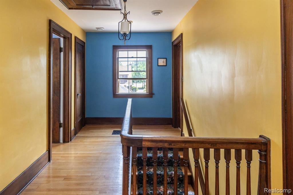 425 Everett Drive, Lansing, MI 48915 — Photo 14