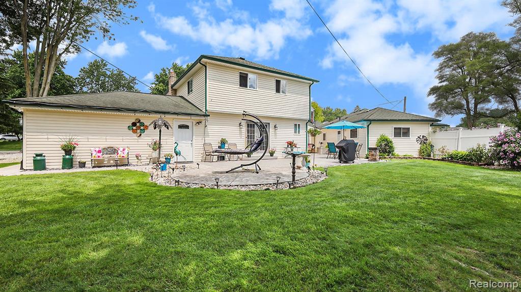 8635 N ESTON Road, Clarkston, MI 48348 — Photo 34