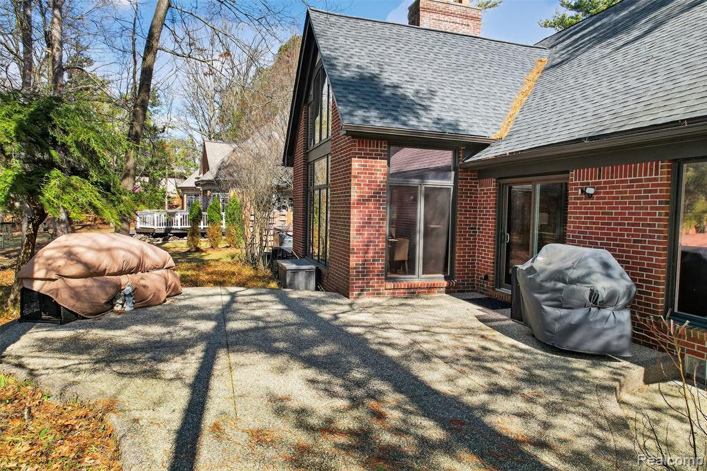 92 Kirksway Lane, Lake Orion, MI 48362 — Photo 43