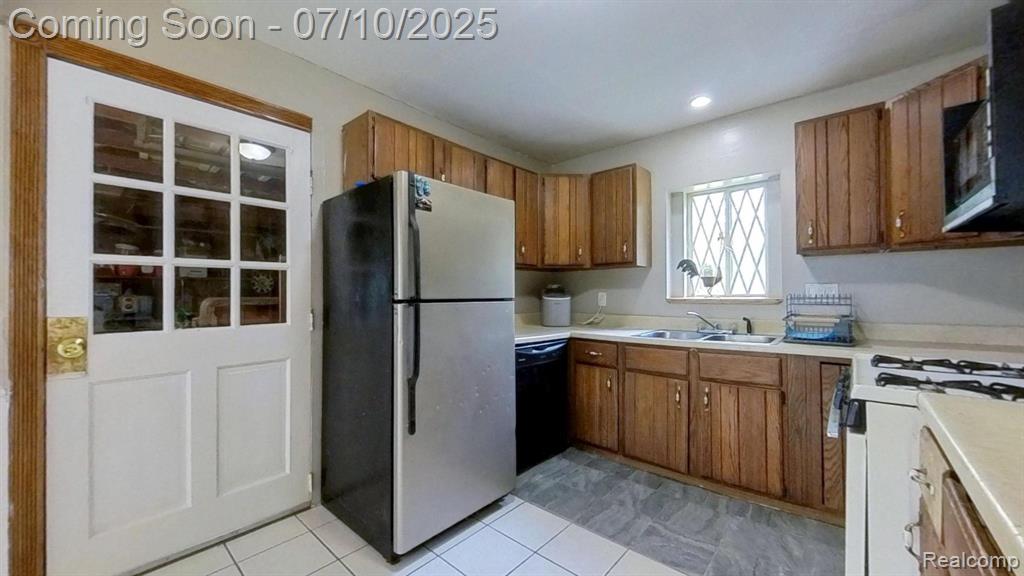 43948 Robson Road, Belleville, MI 48111 — Photo 15