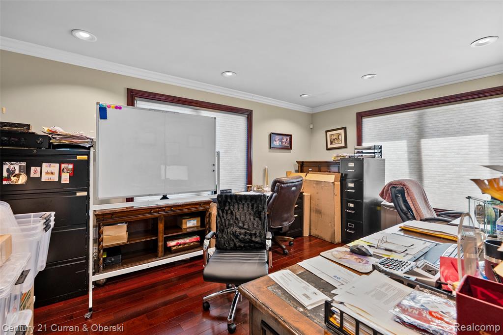 5984 Campus Drive, Dearborn Heights, MI 48127 — Photo 18