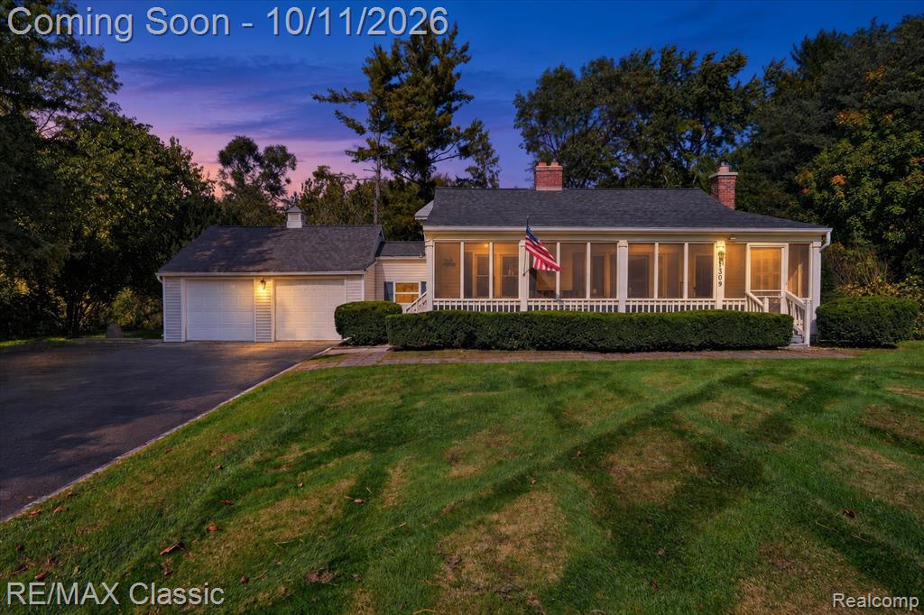 1309 Wixom Trail, Milford, MI 48381