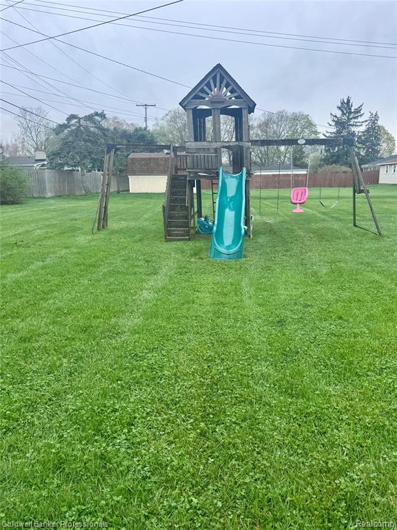 33103 Edgegrove, Fraser, MI 48026 — Photo 25