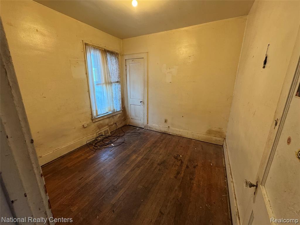 8127 E Hildale Street, Detroit, MI 48234 — Photo 5