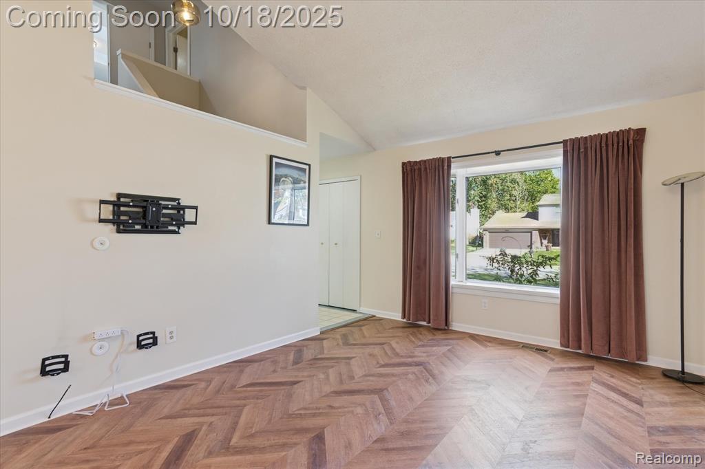 5696 Huntington Court, Ypsilanti, MI 48197 — Photo 11