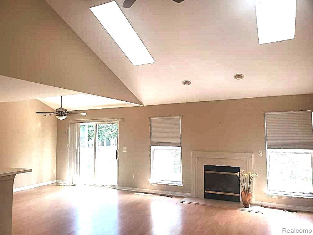 4198 GARDENIA Drive, Sterling Heights, MI 48314 — Photo 2