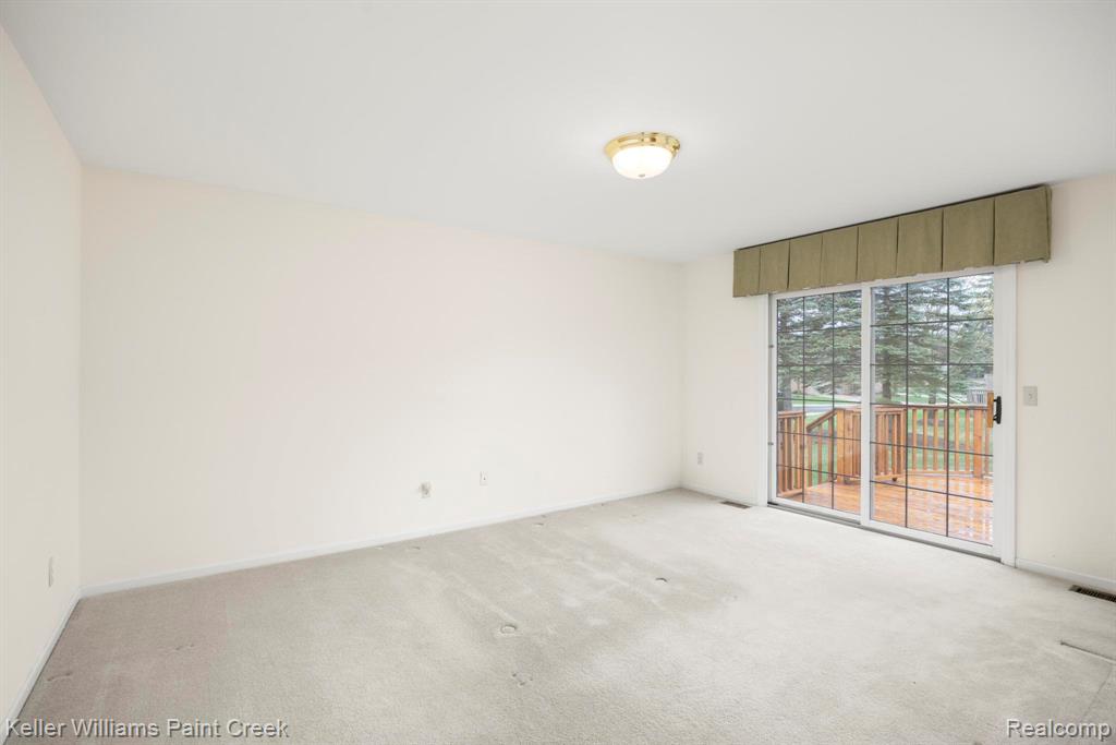 54710 Bellingham Drive, Utica, MI 48316 — Photo 30