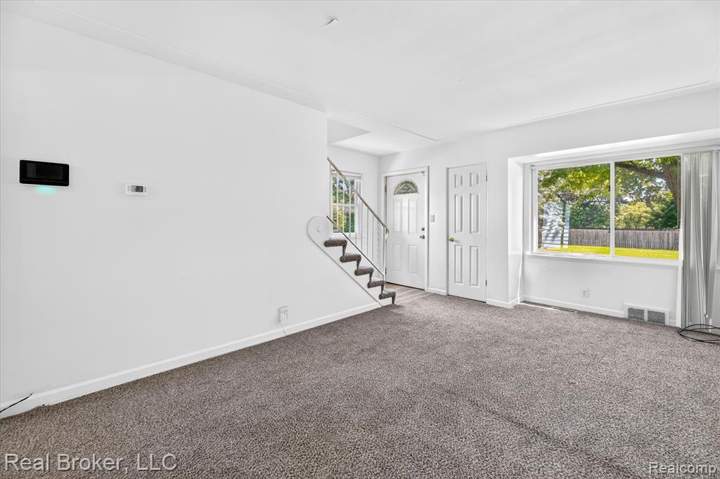 602 S Meade Street, Flint, MI 48503 — Photo 10