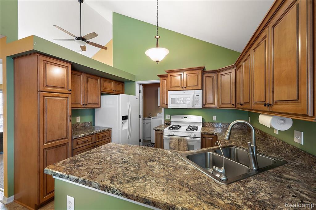 734 Challenging Trail, 65, South Lyon, MI 48178 — Photo 25