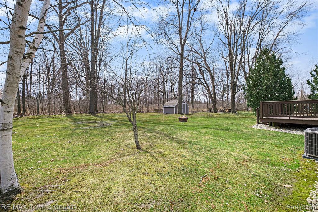 6043 SIPES Lane, Flint, MI 48532 — Photo 3