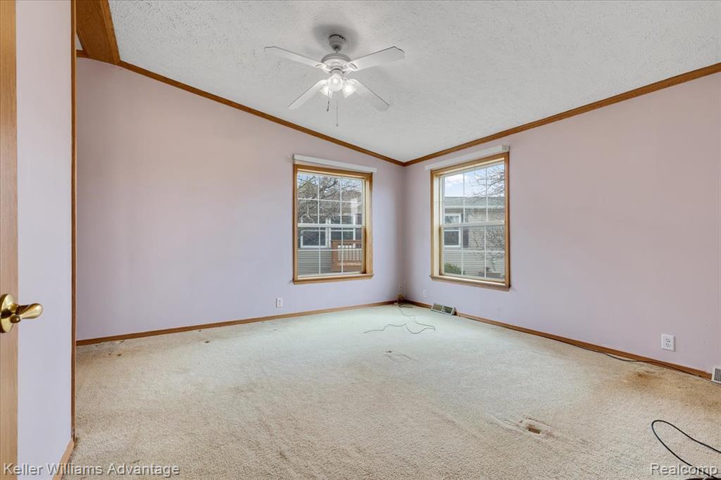22 Ridgeway, Saline, MI 48176 — Photo 11
