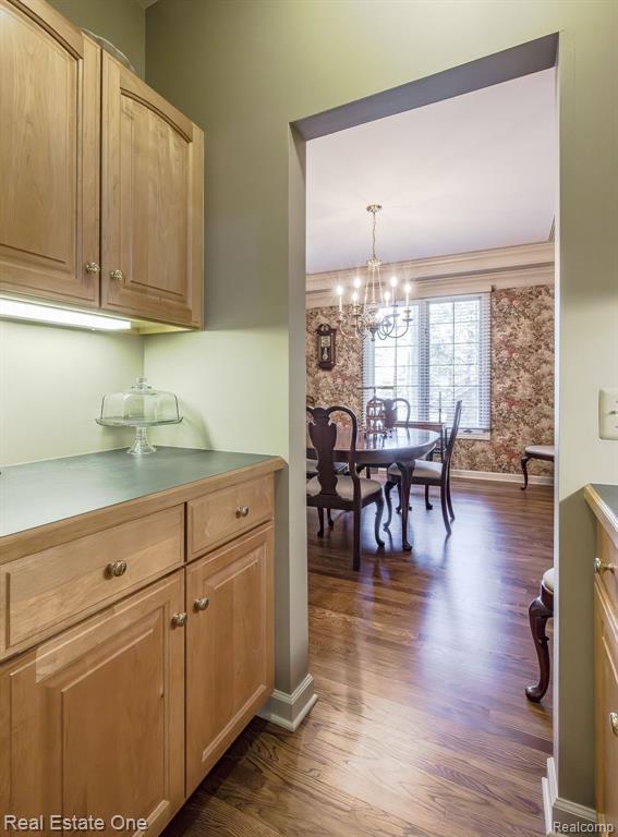 9316 LAKEBLUFF Drive, Clarkston, MI 48348 — Photo 9