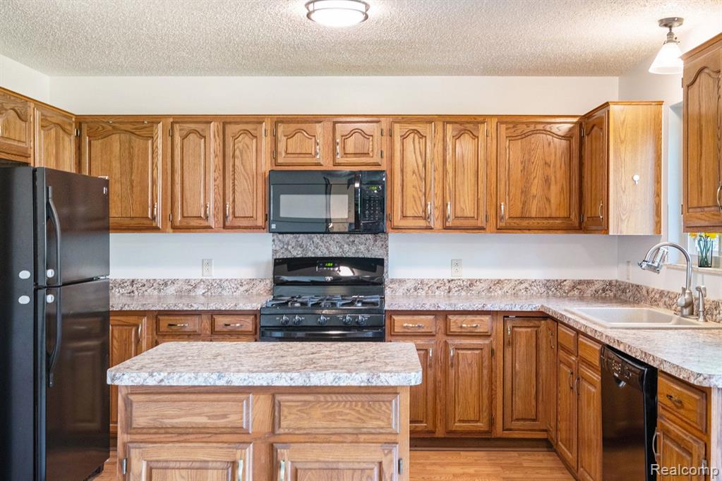 5430 OWEN Road, Linden, MI 48451 — Photo 5