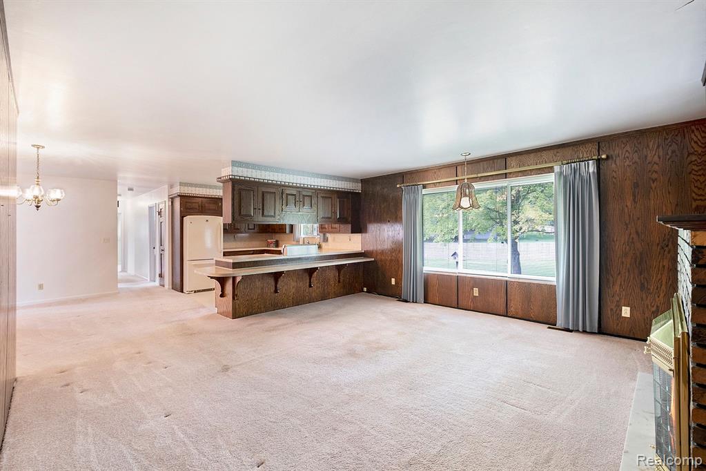 4046 S ELMS Road, Swartz Creek, MI 48473 — Photo 8