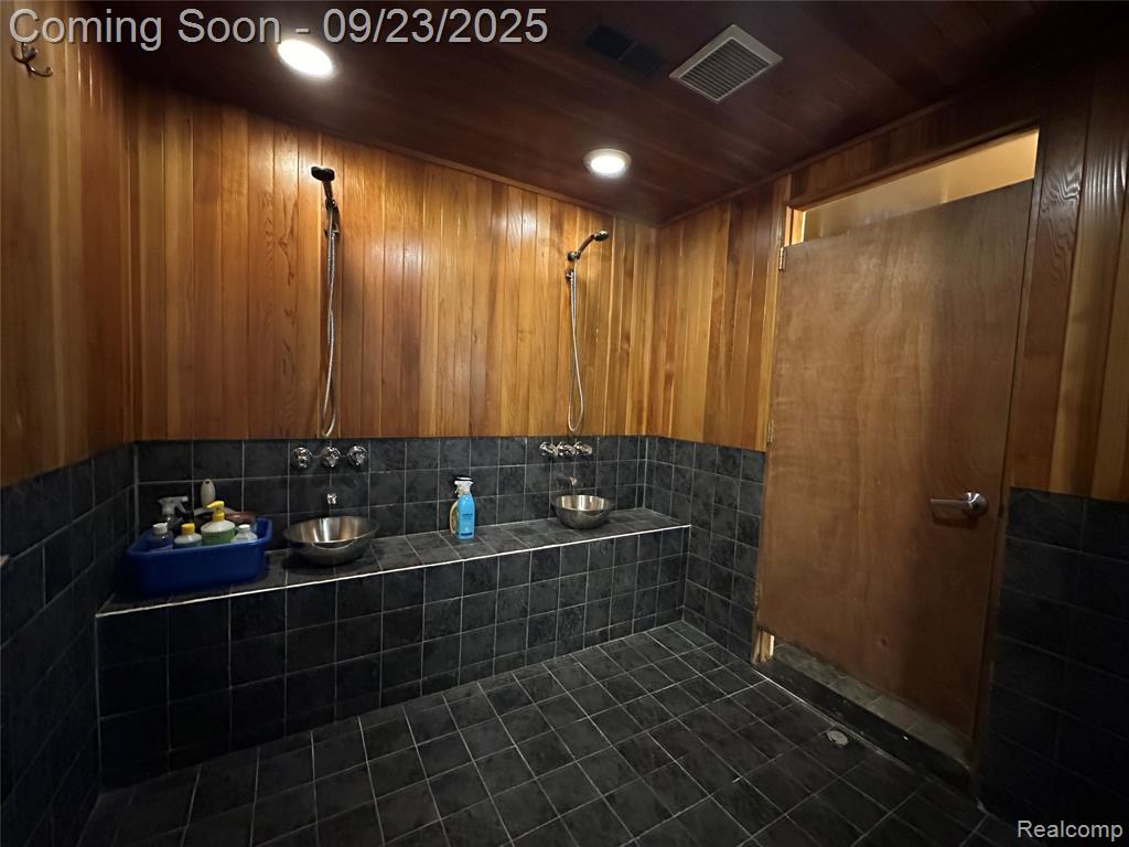 4345 Trumbull Street, Detroit, MI 48208 — Photo 21