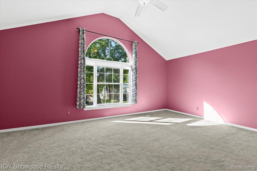 595 E COMMERCE Street, Milford, MI 48381 — Photo 20