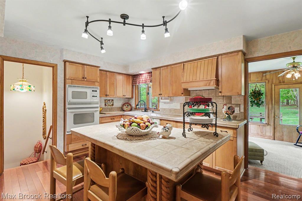 2870 Thedford Road, Bloomfield Hills, MI 48304 — Photo 13