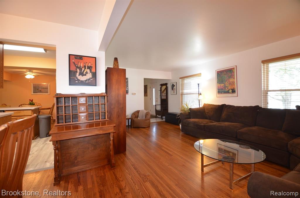 4470 PERRY Road, Grand Blanc, MI 48439 — Photo 18