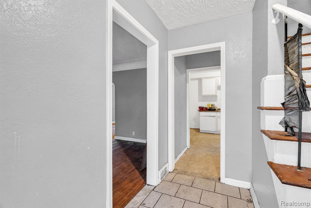 5210 BEDFORD Street, Detroit, MI 48224 — Photo 6