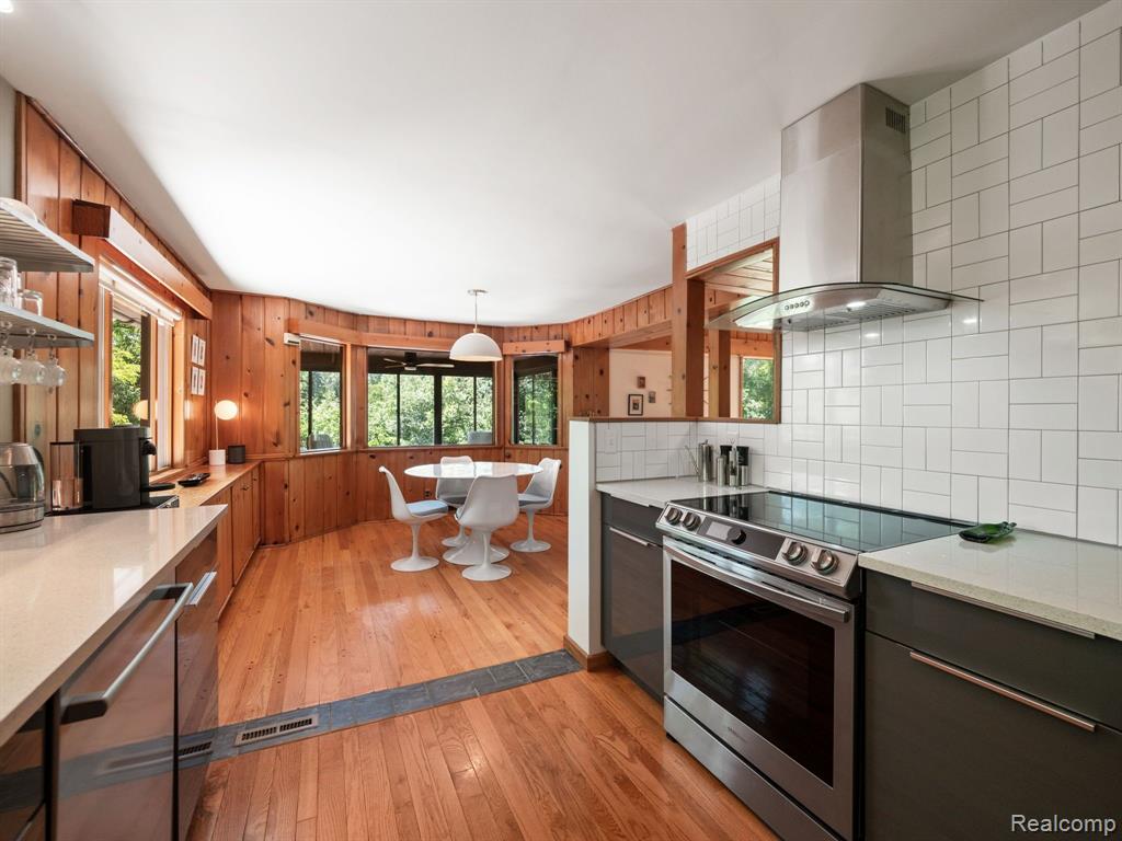 5151 N ADAMS Road, Bloomfield Hills, MI 48304 — Photo 13
