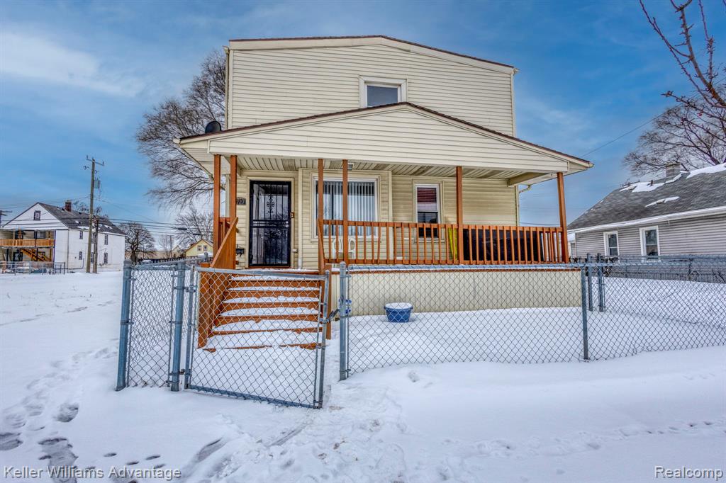 11727 Dyar Street, Hamtramck, MI 48212